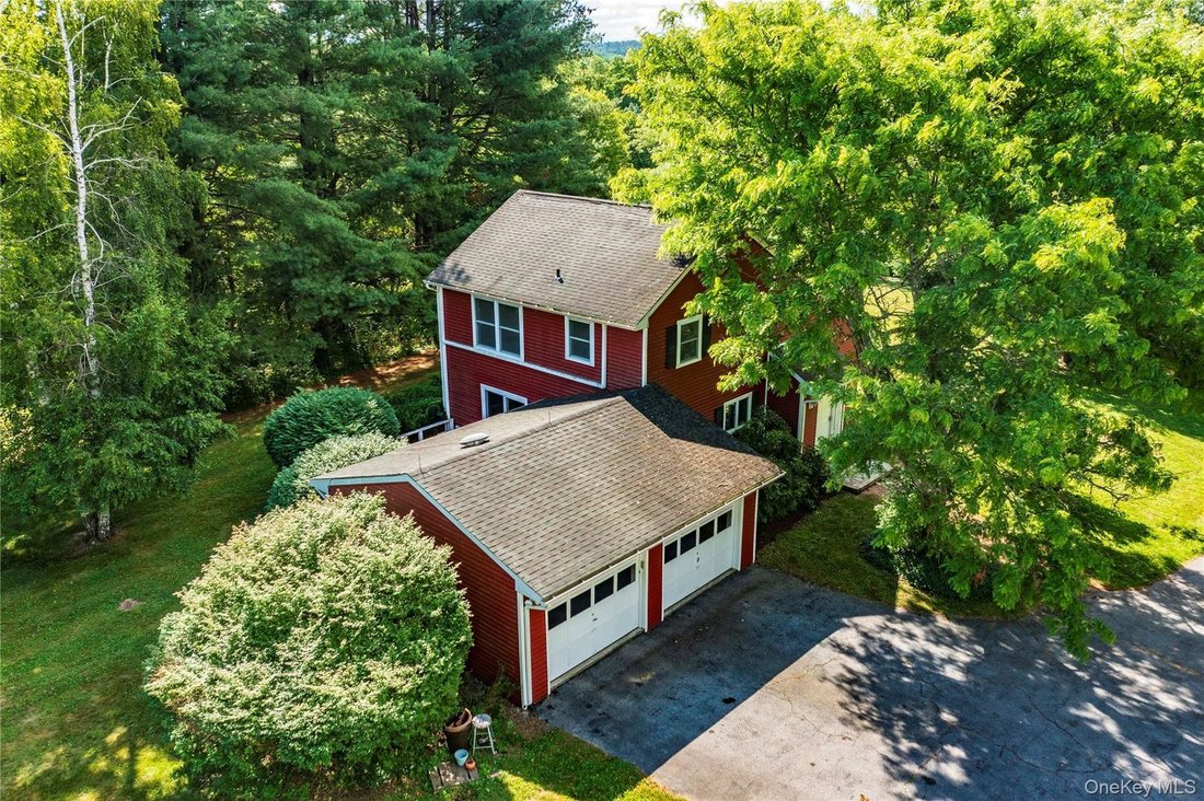 House in Pleasant Valley, New York, United States 3 - 18285929