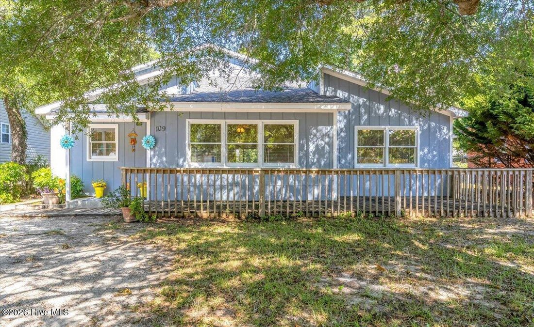House in Oak Island, North Carolina, United States 1 - 18335591
