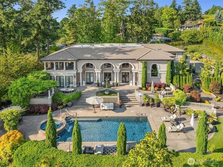 House in Bellevue, Washington, United States 1 - 18342181