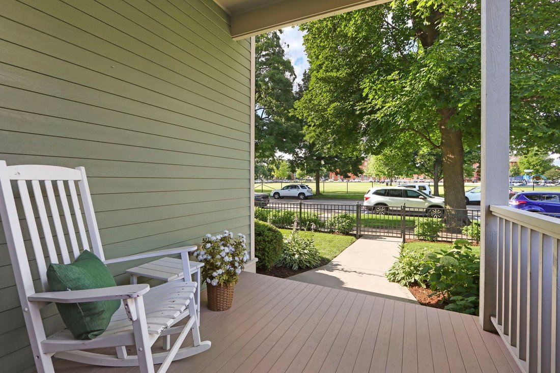 Lake Geneva, Wisconsin, United States 4 - 18342172