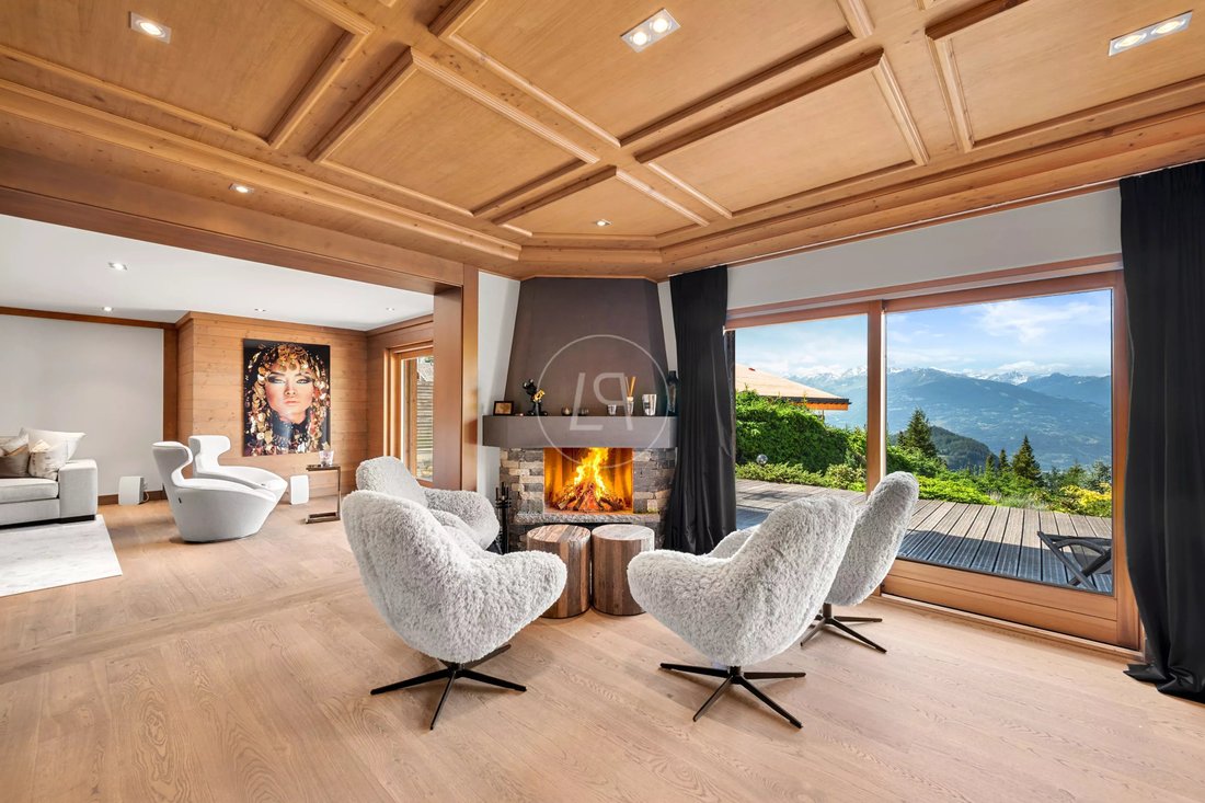 Chalet in Crans-Montana, Valais, Switzerland 4 - 18340865