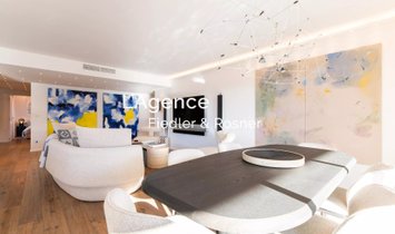 Apartment in Zone Est Diffuse, Saint-Tropez, France 2