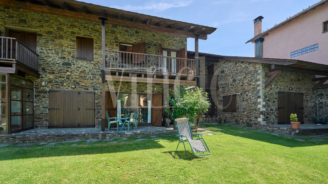 Townhouse in Puigcerda, Catalonia, Spain 1 - 18335389