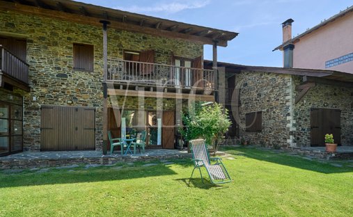 Stadthaus in Puigcerdà, Katalonien, Spanien 1