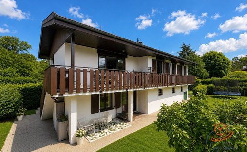 House in Prévessin-Moëns, Auvergne-Rhône-Alpes, France 1