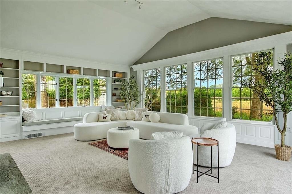 House in Barrington, Rhode Island, United States 4 - 18341749