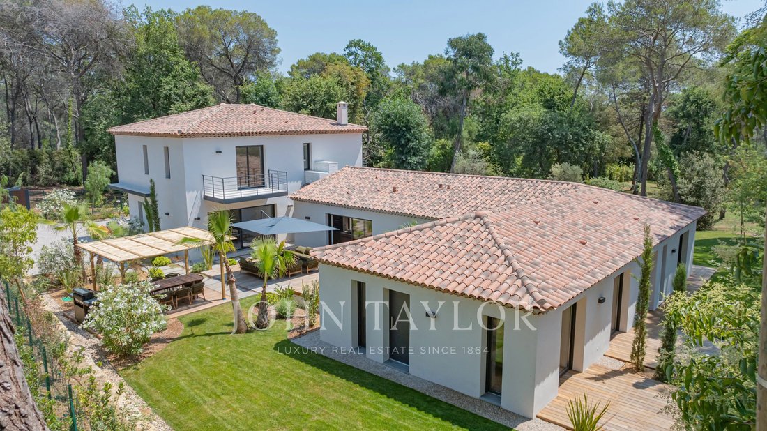 Villa in Valbonne, Provence-Alpes-Côte d'Azur, France 3 - 18337373