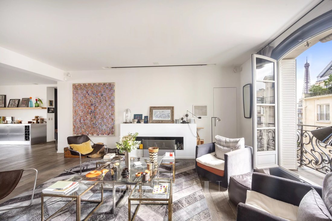 Apartment in Chaillot, Paris 16e Arrondissement, Paris 4 - 18337557