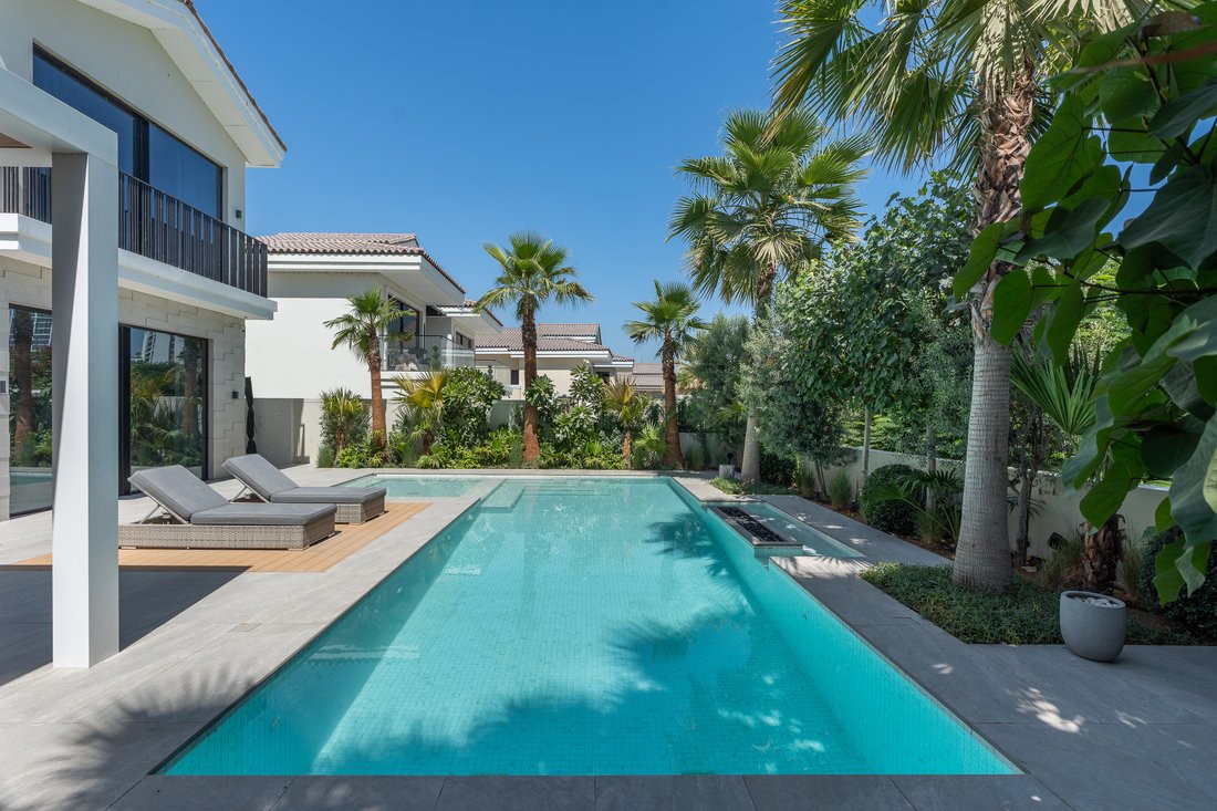 Villa in Jumeirah Golf Estates, Dubai, United Arab Emirates 2 - 18239325