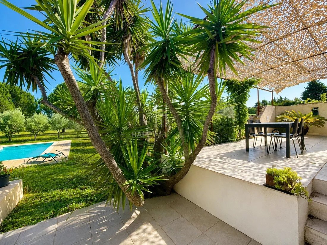 Villa in Arles, Provence-Alpes-Côte d'Azur, France 3 - 18337276