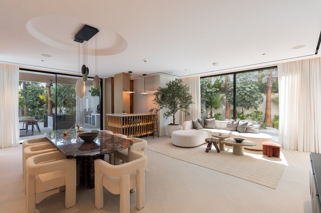 Villa in Jumeirah Golf Estates, Dubai, United Arab Emirates 3 - 18239325