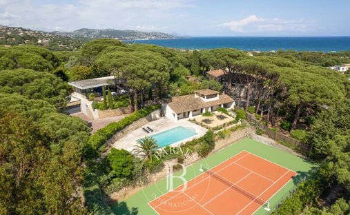 Villa in Nartelle-Noyer-Bellevue-bd des Sardinaux, Sainte-Maxime, France 1