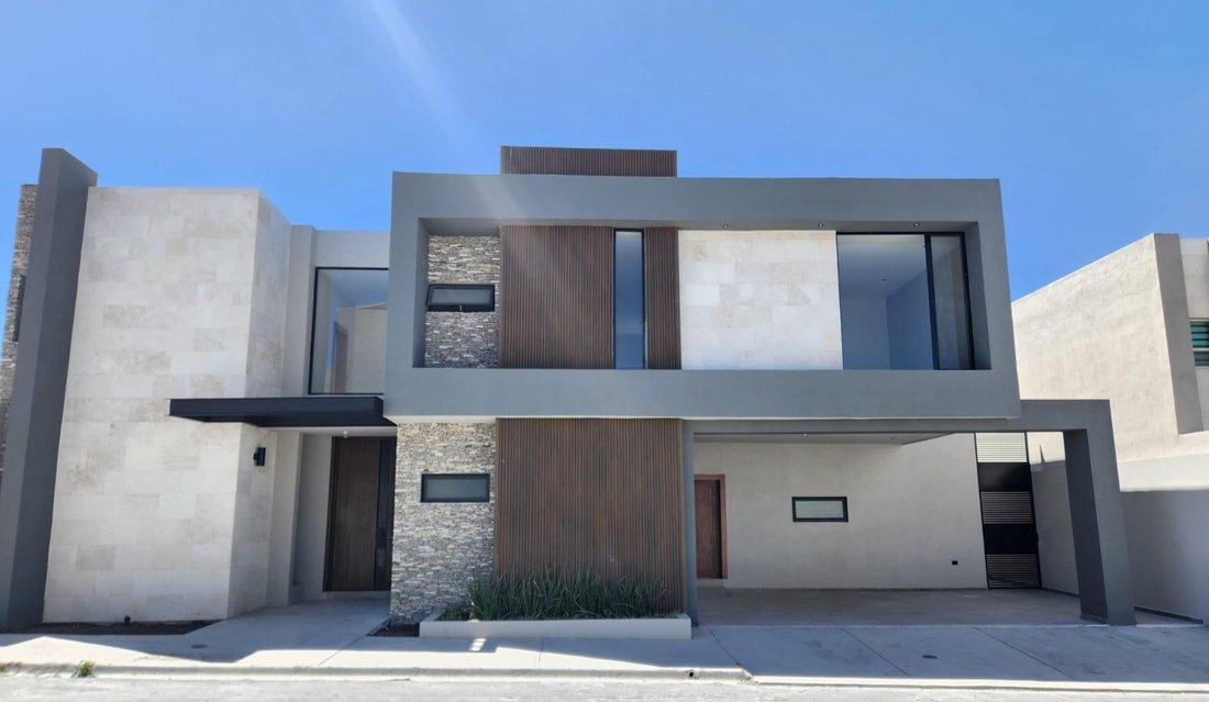 House in Saltillo, Coahuila, Mexico 1 - 18336717