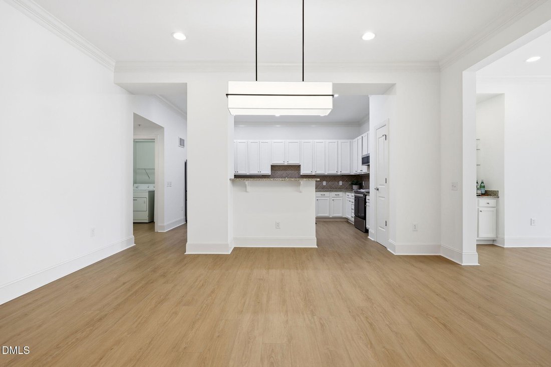 Condo in Raleigh, North Carolina, United States 3 - 18285066
