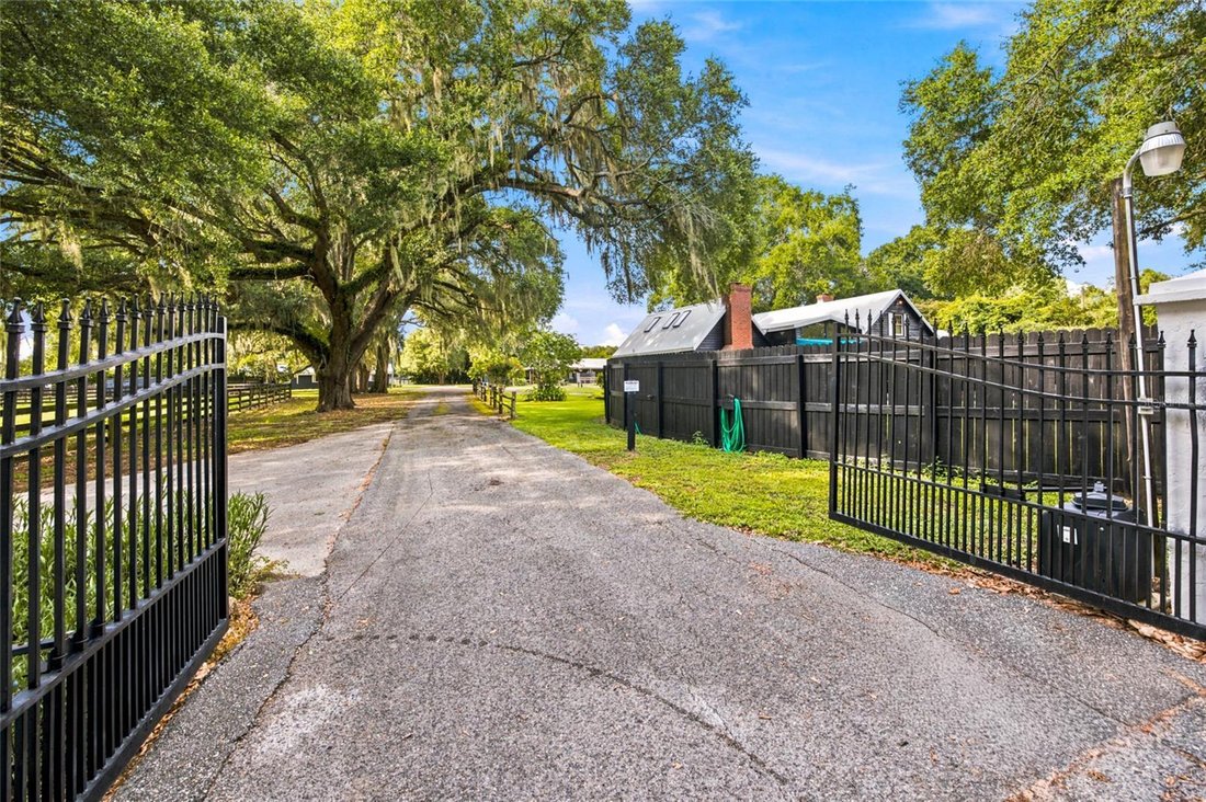 Farm Ranch in Reddick, Florida, United States 3 - 18340848