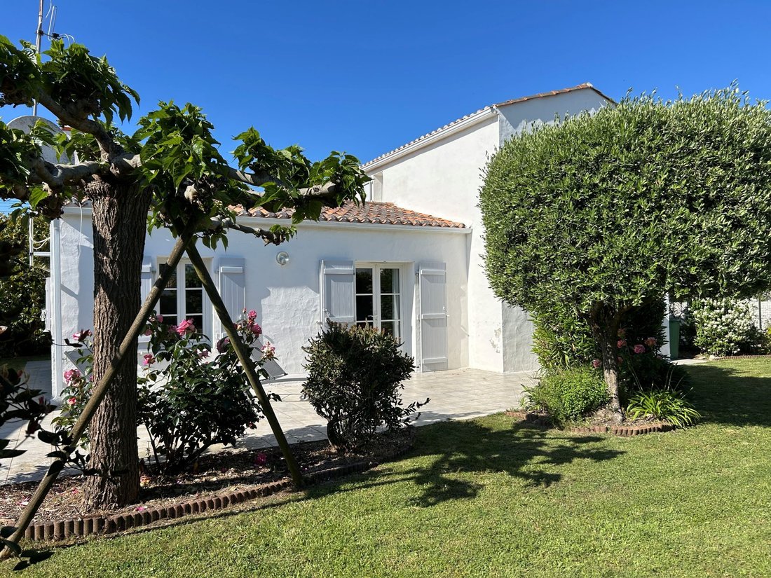 House in Noirmoutier Centre, Noirmoutier-en-l'Île, France 2 - 18341960
