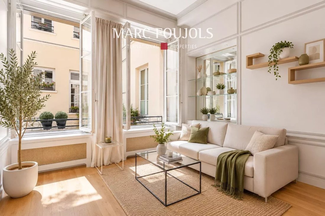 Apartment in Sainte Avoie, Paris 3e Arrondissement, Paris 2 - 18320030