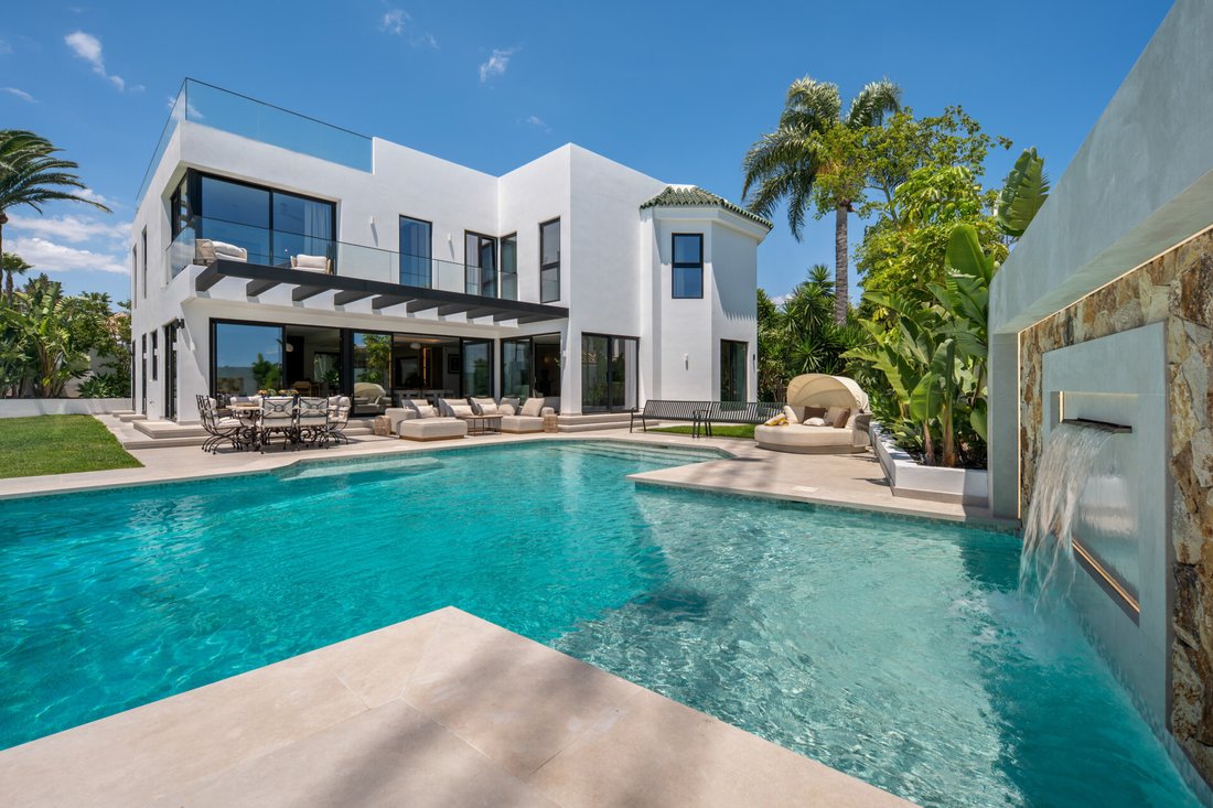 Villa in Cancelada, Estepona, Andalusia 1 - 18335179