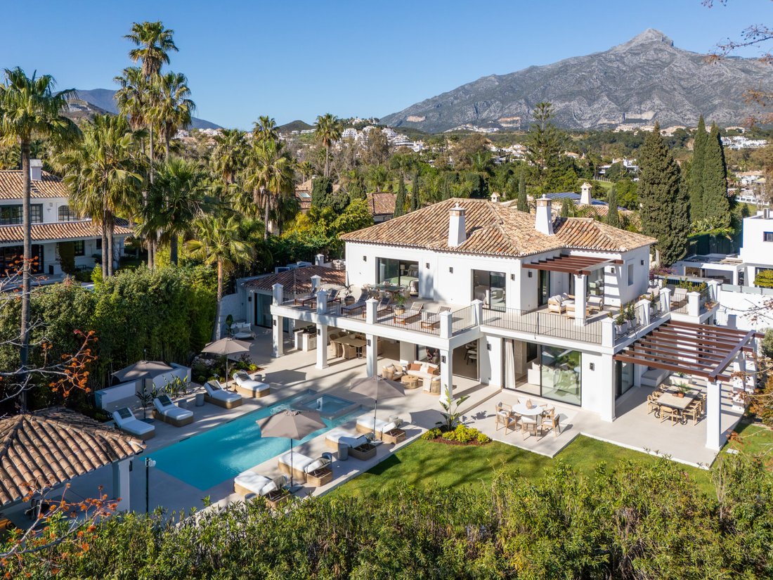 Villa in Nueva Andalucia, Marbella, Spain 1 - 18335089