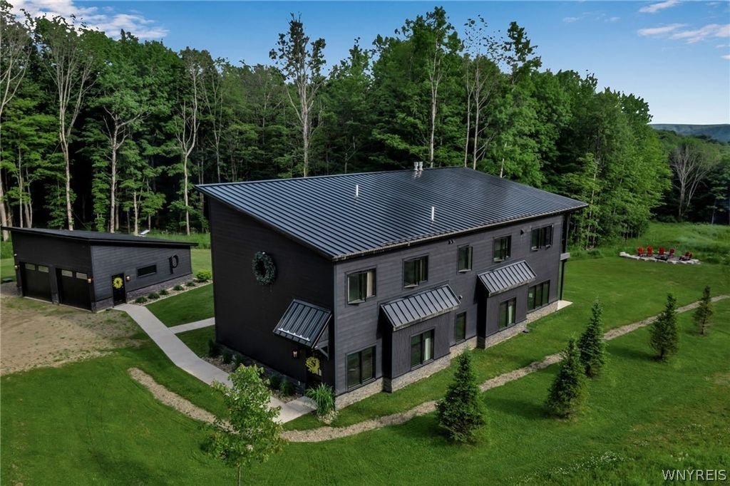 House in Ellicottville, New York, United States 5 - 18341986
