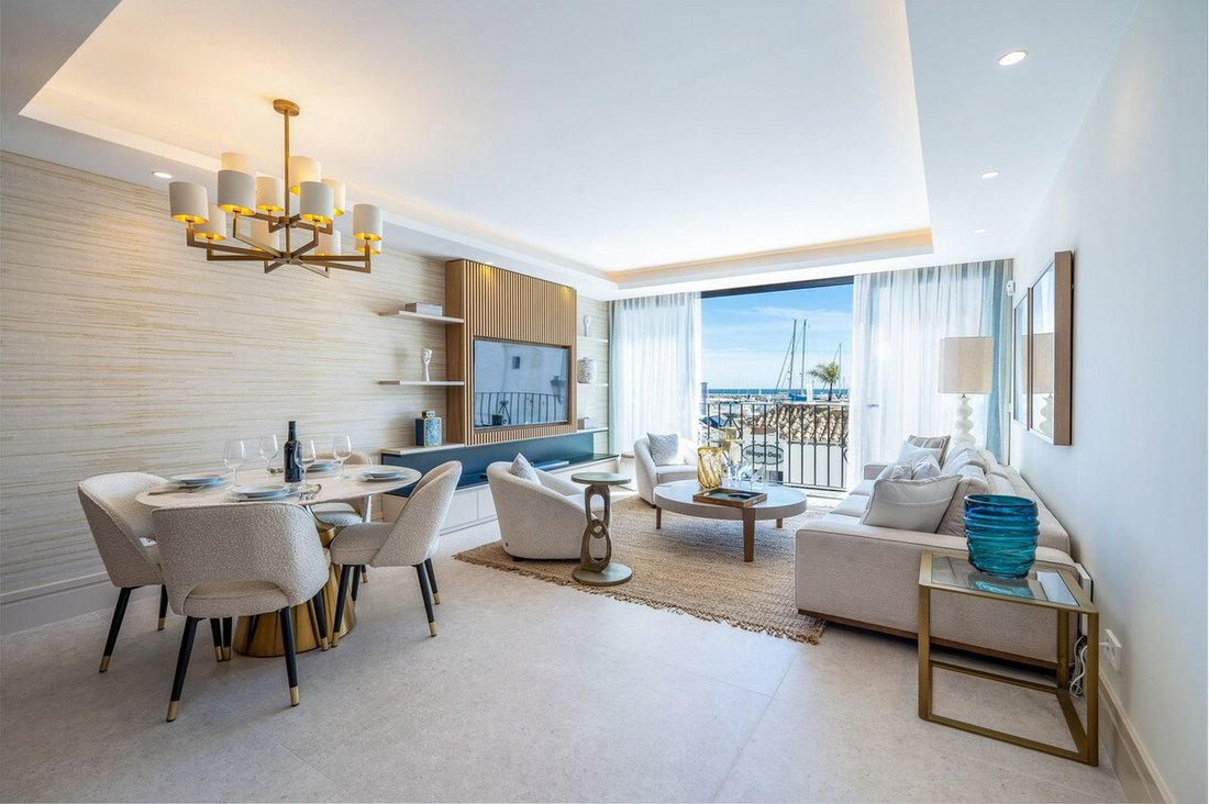 Apartment in Puerto Banus, Marbella, Spain 3 - 18335288