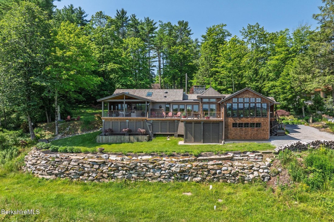 House in Great Barrington, Massachusetts, United States 3 - 18341714