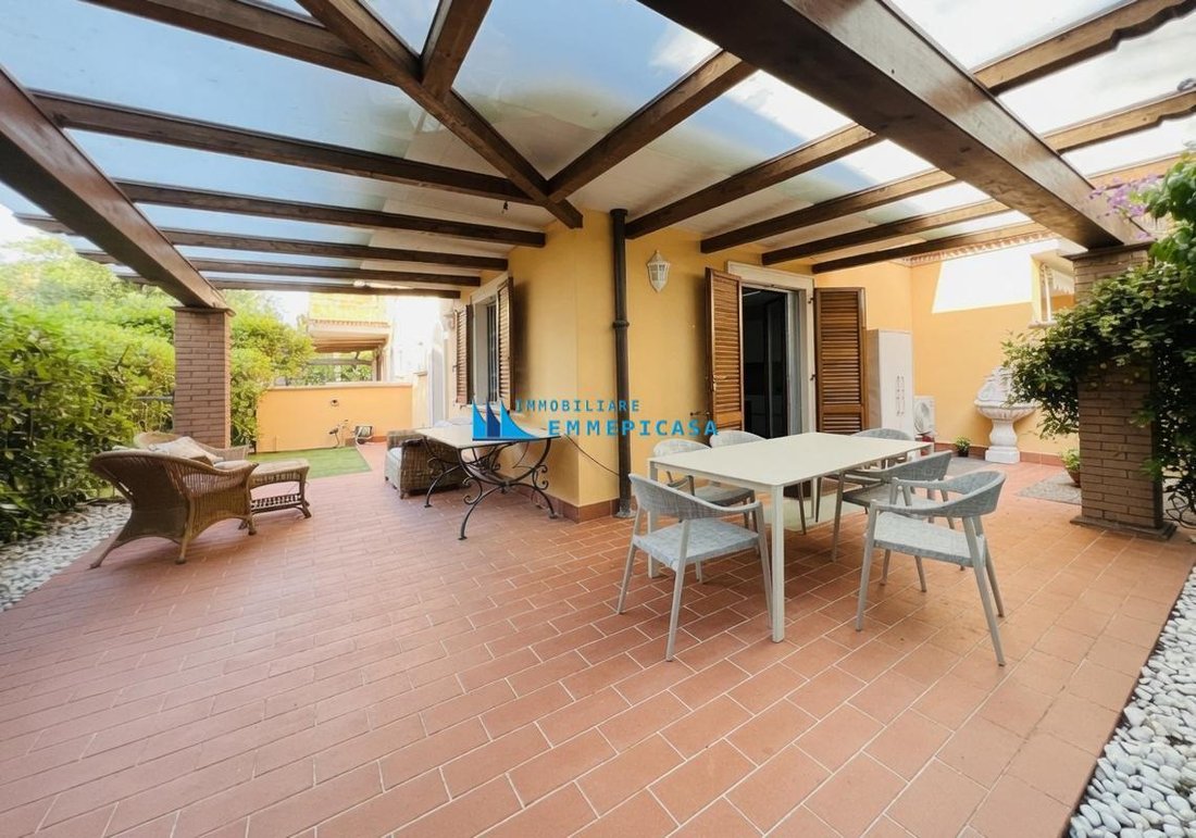 Country House in Ronchi, Massa, Italy 4 - 18340522
