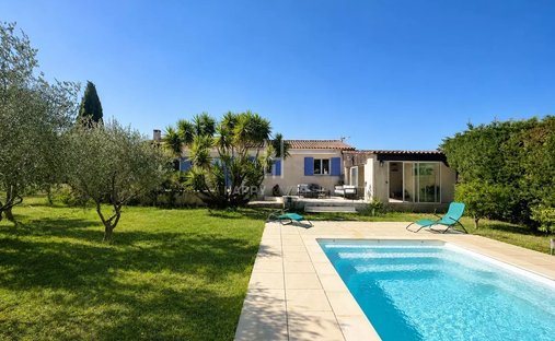 Villa in Arles, Provence-Alpes-Côte d'Azur, France 1
