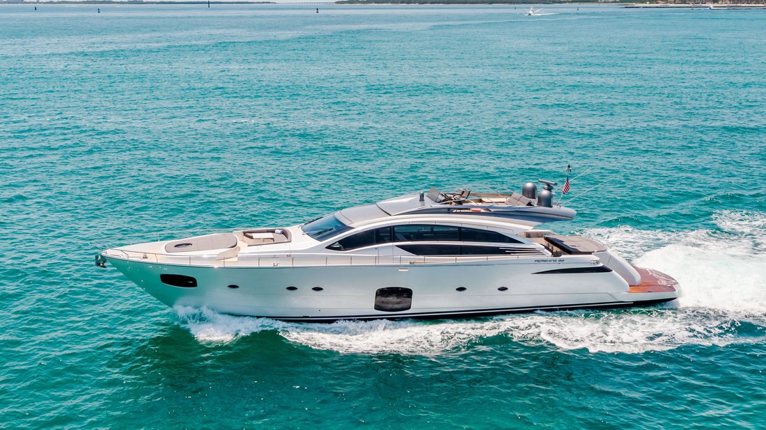 Motor Yacht in United States 2 - 18337078