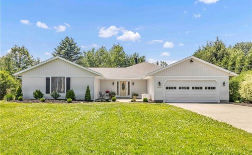 House in North Ridgeville, Ohio, United States 1