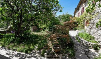 Estate in Uzès, Occitania, France 2