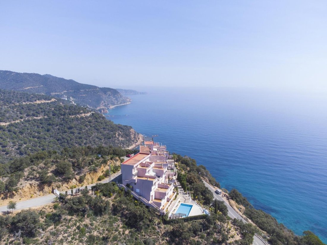 Apartment in Sant Feliu de Guixols, Catalonia, Spain 1 - 18335445