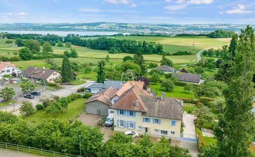 Haus in Giez, Waadt, Schweiz 1