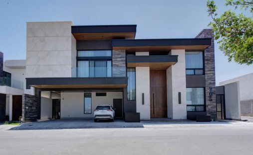 House in Saltillo, Coahuila, Mexico 1
