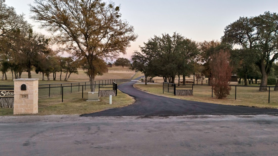 House in Weatherford, Texas, United States 2 - 17014044
