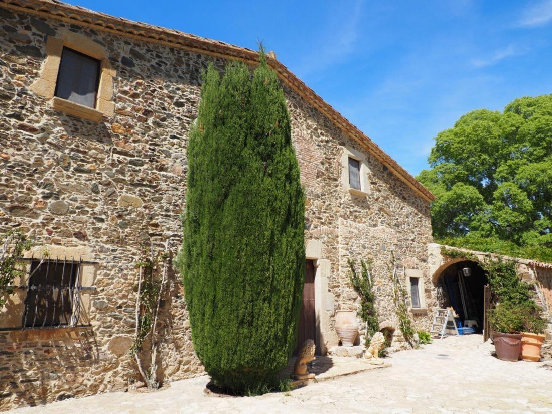 Finca in Mont-ras, Catalonia, Spain 1 - 18335232