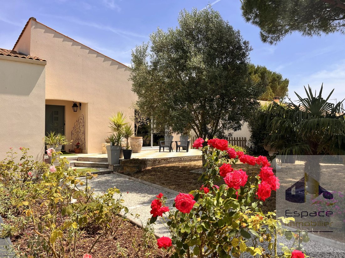 House in La Jarrie, Nouvelle-Aquitaine, France 1 - 17855865