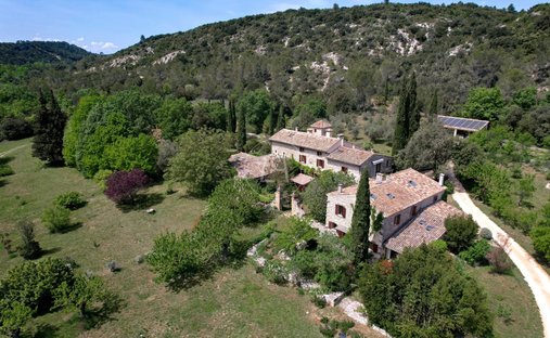 Anwesen in Uzès, Okzitanien, Frankreich 1