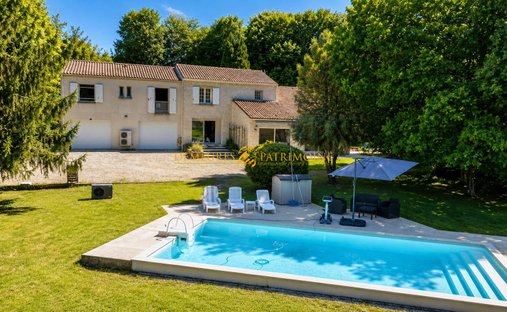 Puymoyen, Nouvelle-Aquitaine, France 1