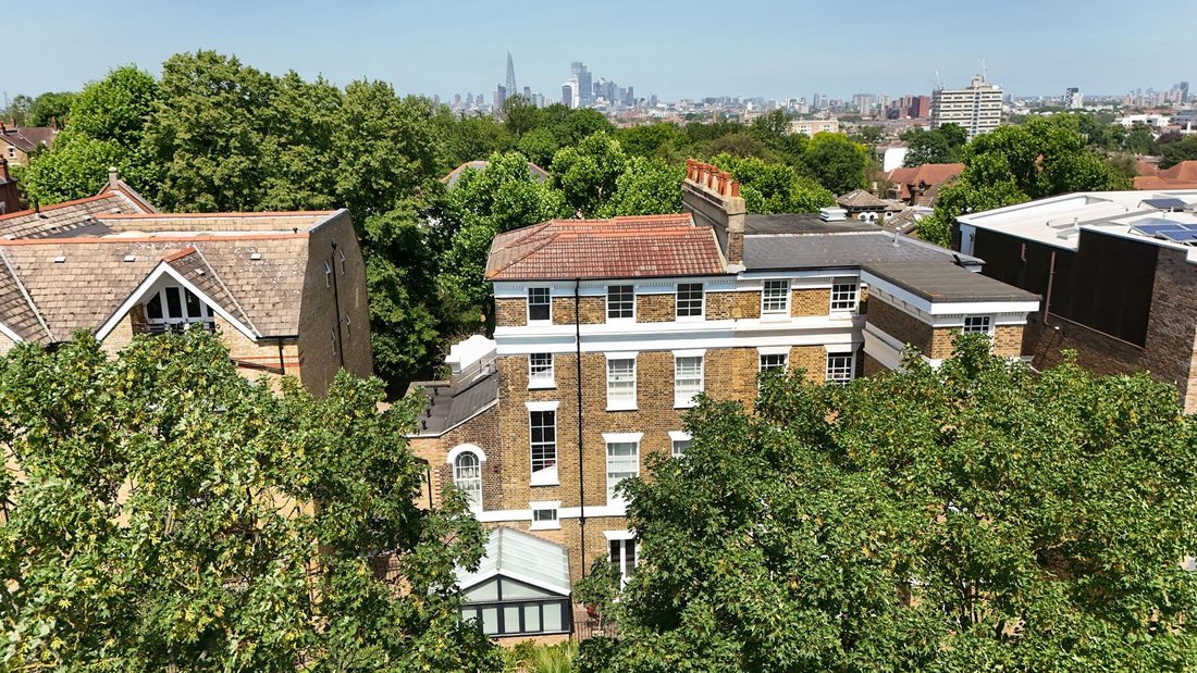 Apartment in Denmark Hill, Southwark, England 3 - 18339862