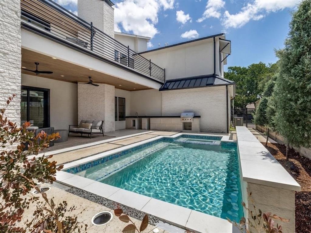 House in Dallas, Texas, United States 2 - 18340704