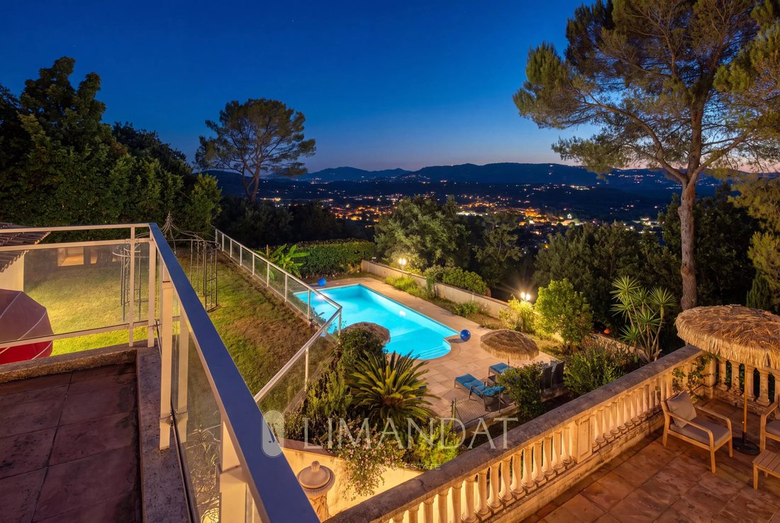 Villa in Les Indes les-Groulles, Mouans-Sartoux, France 1 - 18304475