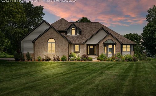 House in Lyon Charter Township, Michigan, United States 1