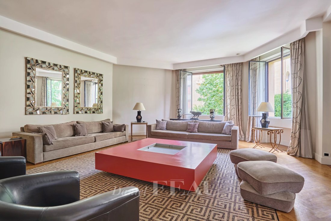 Apartment in Muette Nord, Paris 16e Arrondissement, Paris 5 - 18337569