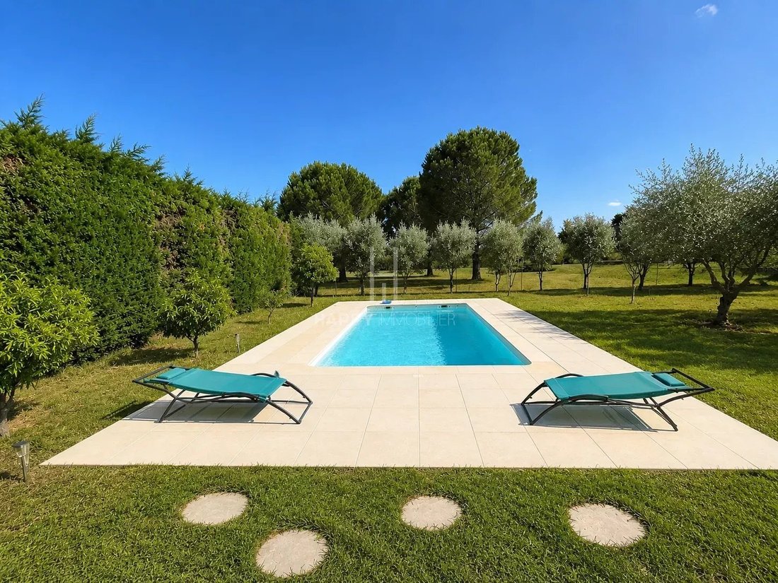 Villa in Arles, Provence-Alpes-Côte d'Azur, France 2 - 18337276