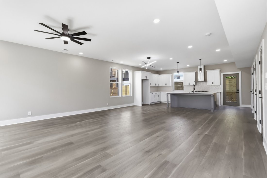 Co Op in Nashville, Tennessee, United States 5 - 18340079