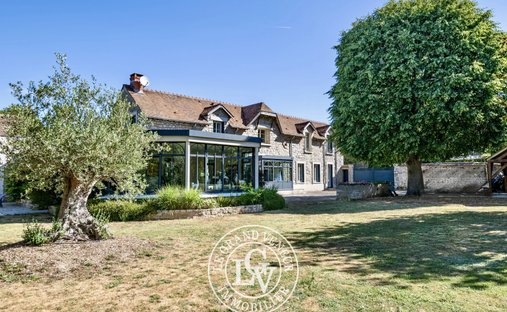 House in Centre Ville Nord Ouest, Fontainebleau, France 1