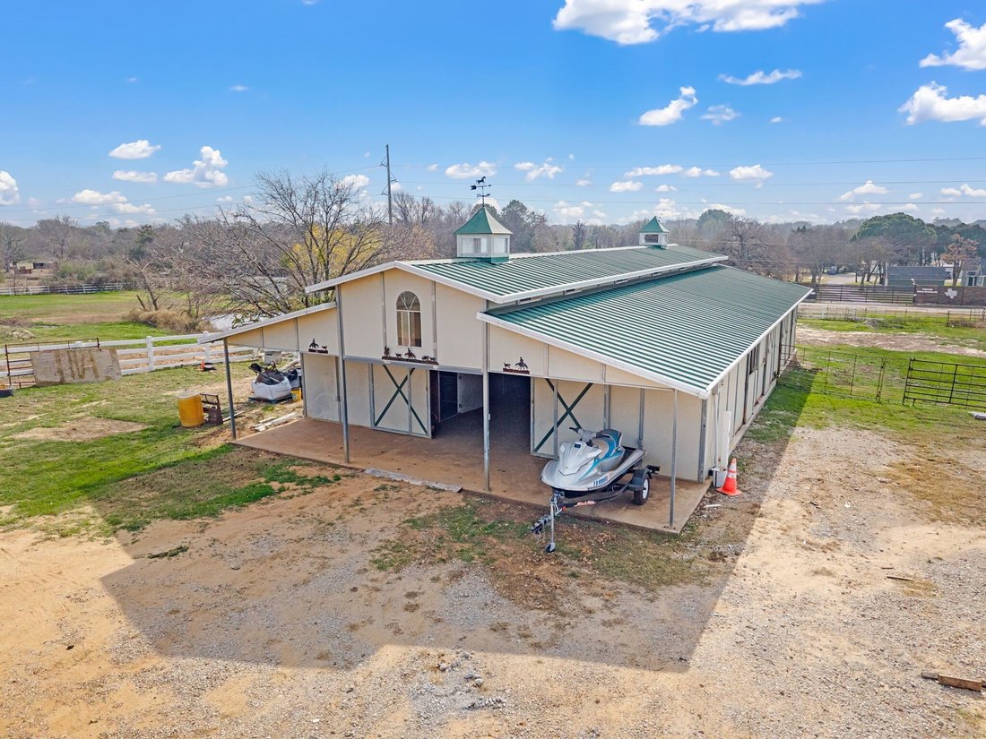 Farm Ranch in Mansfield, Texas, United States 4 - 16907740