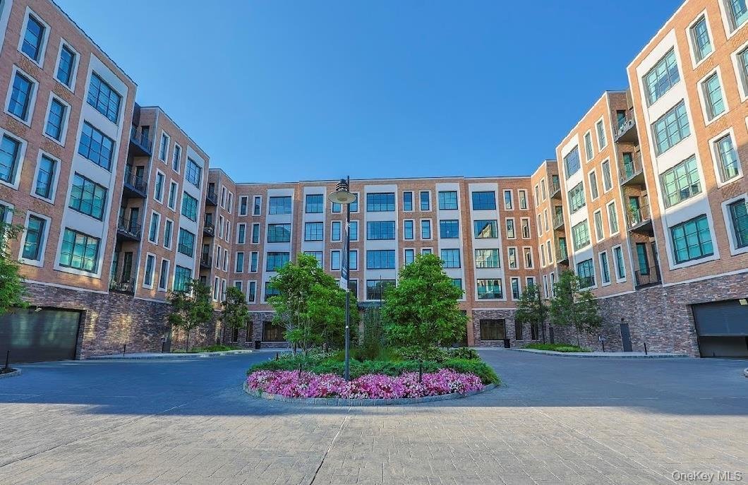 Condo in Glen Cove, New York, United States 1 - 18334996