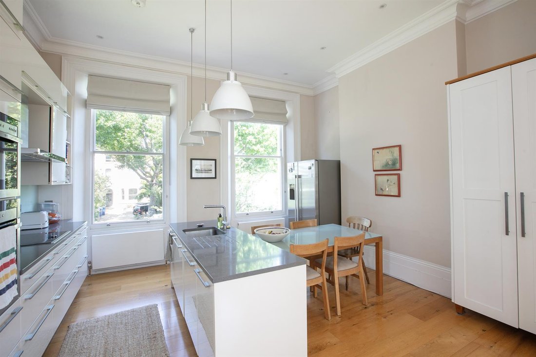 Apartment in Denmark Hill, Southwark, England 4 - 18339862
